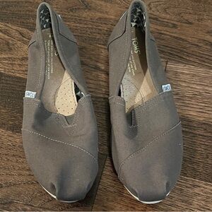 TOMS Women's Brown Canvas Slip-On Shoes